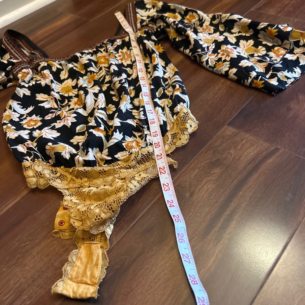 FREE PEOPLE Boho Floral Top bodysuit size XS - Picture 9 of 9